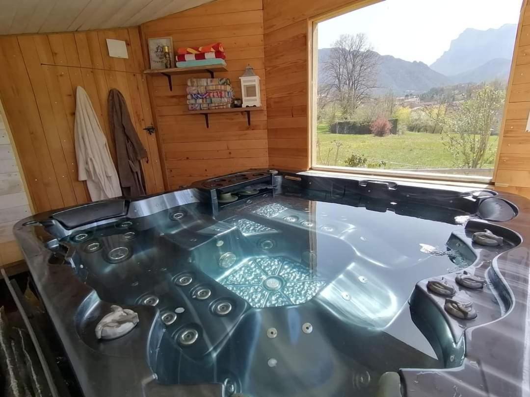 Chambre Familiale "Le Pecher" Saillans  Экстерьер фото